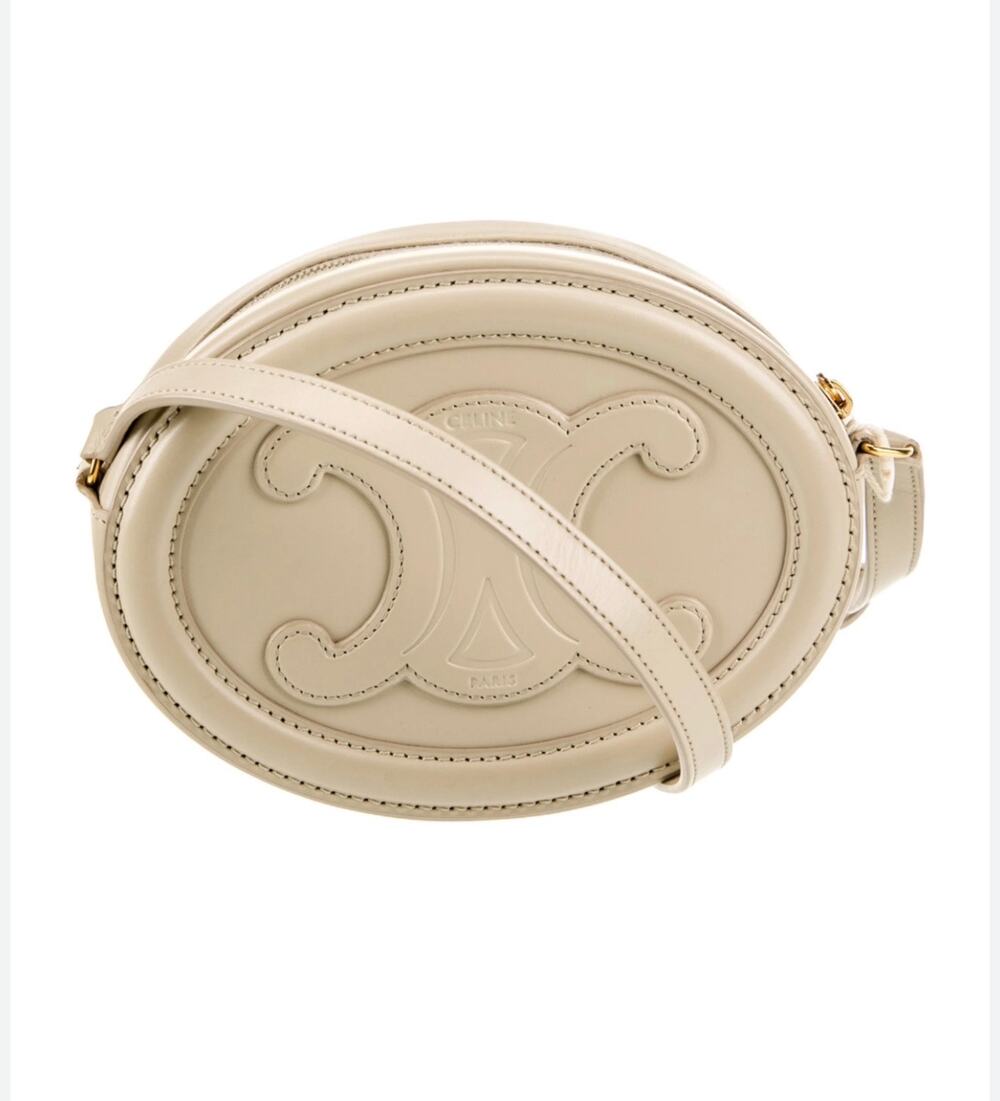 Celine Oval Cuir Triomphe